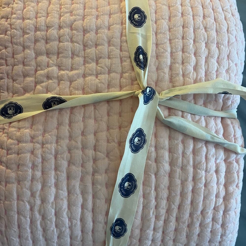John Robshaw Light Pink Quilted Bedding - Picture 5 of 5